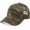 Camouflage Trucker Cap mit Netzrückseite und Snapback-Verschluss